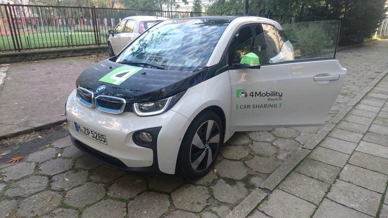 ¿Estoy cubierto por un seguro al alquilar un coche compartido o carsharing?